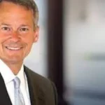 CV de Charles Schwab